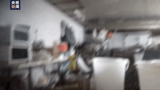 DƬ